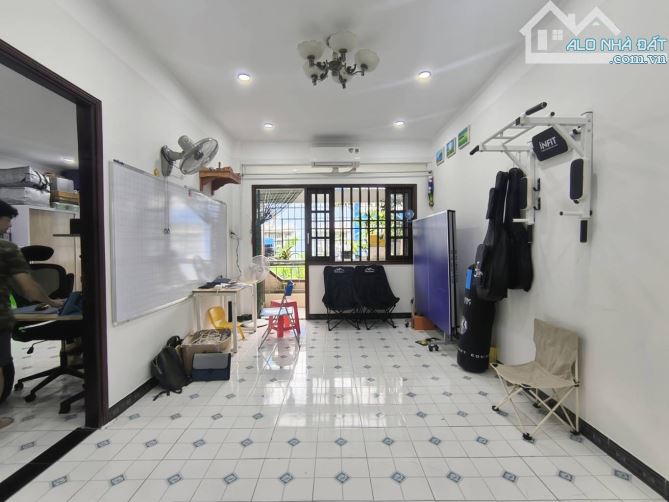 CẦN BÁN CHUNG CƯ CÁCH MẠNG THÁNG TÁM PHƯỜNG 12 TÂN BÌNH - 2