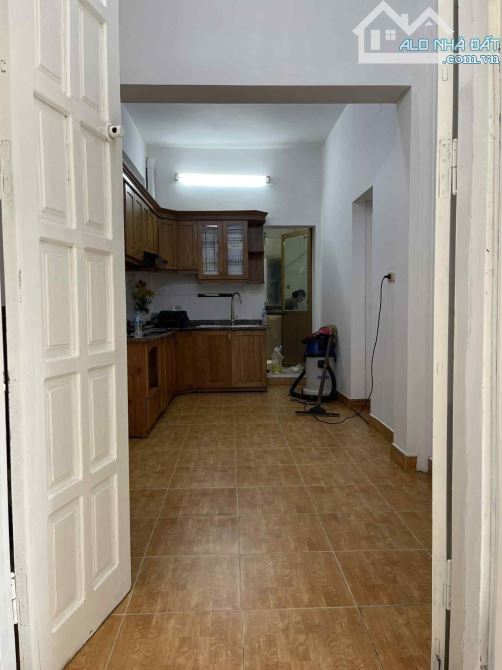 Cực Hiếm - Lô Góc - Tập Thể Quán Thánh - Ba Đình - Dt:68m2/3PN*nhỉnh 4 tỷ - 2