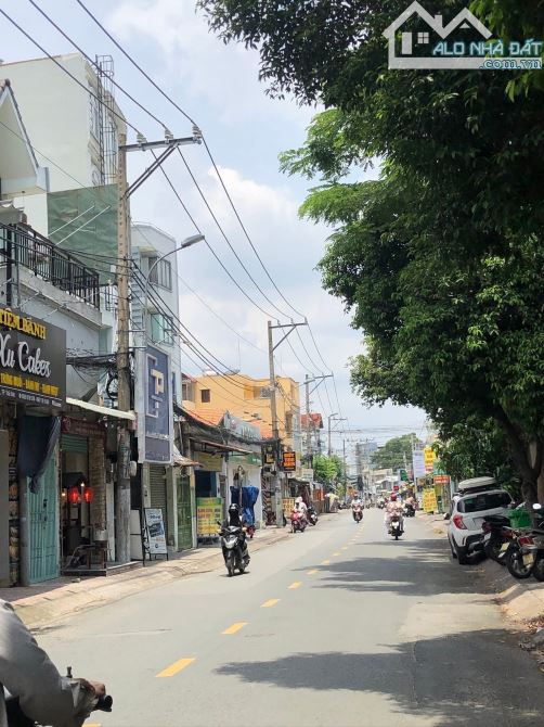 NHÀ SÁT HOÀNG DIỆU 2 LINH CHIỂU THỦ ĐỨC - MTKD ĐA NGHÀNH NGHỀ - 53M2 CHƯA TỚI 4 TỎI - 2