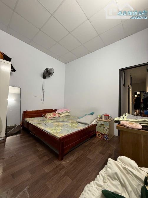BÁN GẤP NHÀ TRẦN QUỐC HOÀN CẦU GIẤY, PHÂN LÔ Ô TÔ ĐỖ CỬA QUA NHÀ, KINH DOANH, 3TẦNG 36M - 2