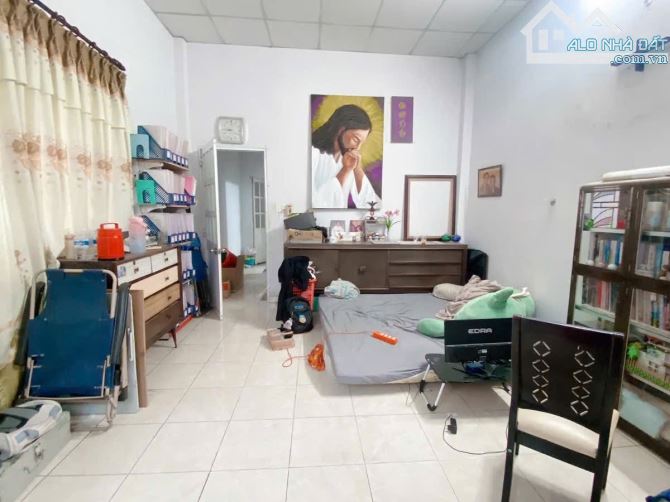 🚨 XUẤT CẢNH - BÁN GẤP TRONG TUẦN - CÁCH MẠNG THÁNG TÁM - 136.6M² - 2 TẦNG 🚨 - 2