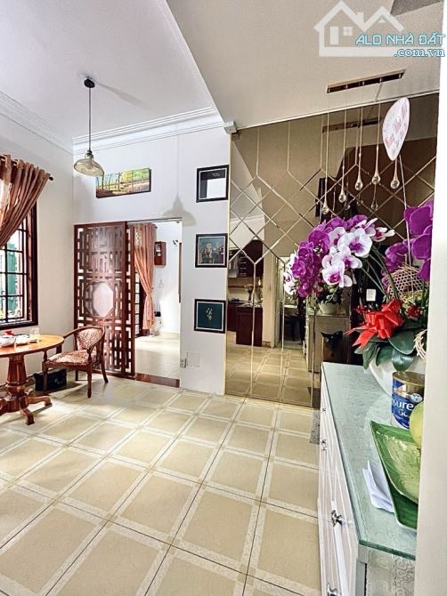 Nhà kiểu biệt thự mini Đặng Dung Quận 1 ( khu nhà giàu) dân trí cao 60m nhỉnh 18 tỷ - 2