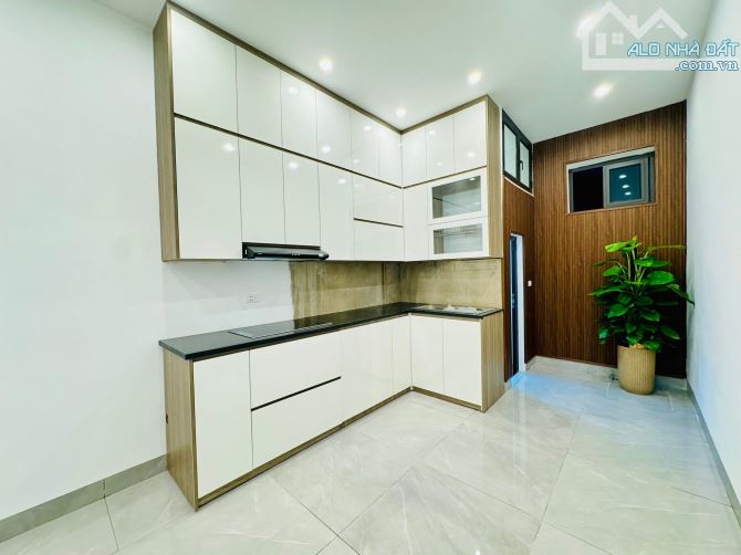 Nhà đẹp phố Phùng khoang . Ô Tô đỗ cửa . 62M. Giá 13,5 tỷ - 2