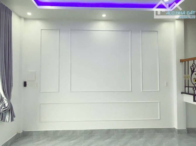 Nhà 3 tầng Tân Cổ Điển Phú Thượng Cạnh chợ giá 2.9x tỷ - 2