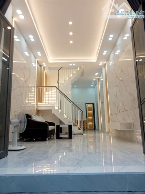 Bán nhà đẹp giá tốt Phạm Văn Chiêu Gò Vấp nở hậu chỉ 4ty750 - 2