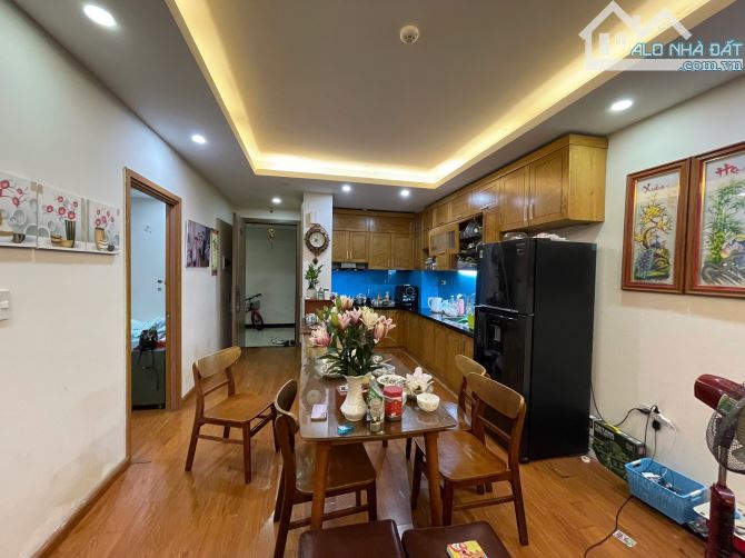 Chính chủ gửi bán CC Cowa tower - Hồ Tùng Mậu - lô góc - 83m2 - 3 ngủ - 2 Vs - 4,5 tỷ. - 2