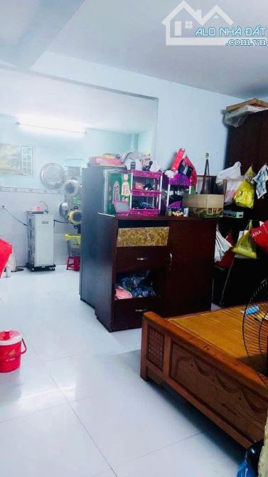 Nhà phạm đăng giảng- ngay lê trọng tấn- giáp tân phú -4x18-2 tầng- HXH - shr-rẻ hơn giá NN - 2