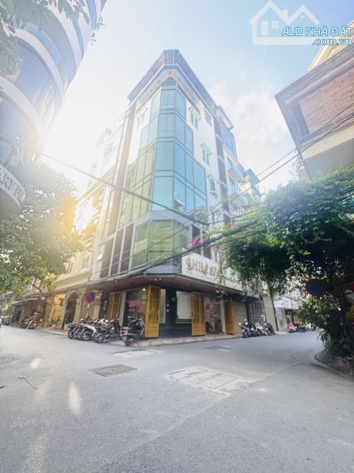 Bán nhà lô góc, vỉa hè oto phố Huỳnh Thúc Kháng, Nguyên Hồng. 75m2 x 5T, MT 10m. 53,9 tỷ. - 2