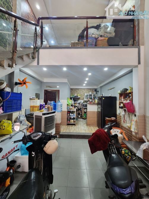 Bán nhà HXH 218/...đường Nguyễn Duy Cung, F 12, Gò Vấp, 40m2, 3 tầng, 2PN, giá 5 tỷ - 2