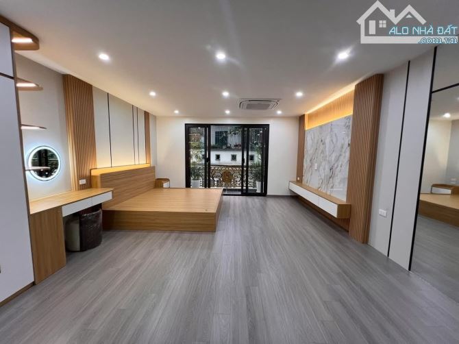 Kinh doanh,ô tô tránh,lô góc,bán nhà Ngọa Long,Cầu Diễn,65m, 4T,giá 10.9 tỷ.LH - 2
