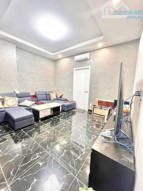 BIỆT THỰ MINI– 153M² – 7PN – 5WC – GẦN CHỢ DĨ AN 1. - 2