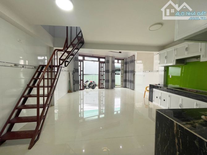 Bán Nhà Gác Lửng Kp1 - P. Tân Phong giá 1ty990 - 2