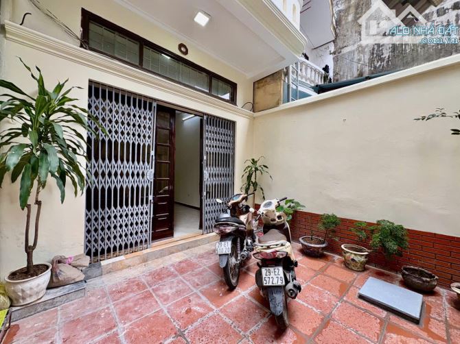 Cho thuê nhà Ngọc Hà – Ba Đình DT 110m x 3 tầng, sân rộng, ba gác giá thuê 13tr/th - 3