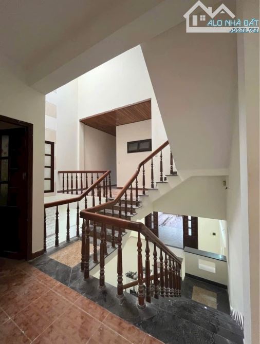 Bán nhà MT Nguyễn Chánh Liên Chiểu sát biển - 3
