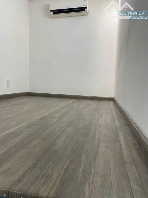 BÁN NHÀ CÁCH MẠNG THÁNG TÁM, 2 TẦNG, 30M2, GIÁ 3,8 TỶ ( TL) - 3