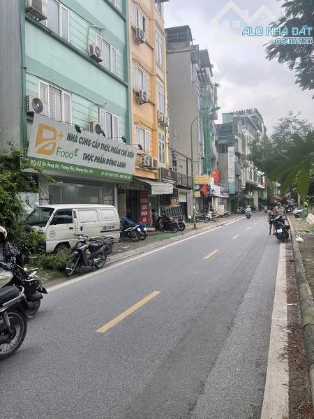 BÁN NHÀ 2 MẶT TIỀN BỜ SÔNG SÉT NGUYỄN AN NINH . DT 98 M . NHÀ 2 TẦNG . MUA NHANH - 3