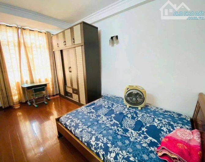 Bán nhà Cầu Giấy – 46m² x 5T – ngõ thông – KD, ô tô gần – giá nhỉnh 8 tỷ - 3
