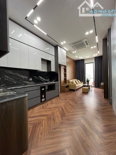 GẤP, BÁN NHÀ 558 Nguyễn Văn Cừ, Long Biên, 42m2, 7 Tầng, Gara Ô Tô, Thang Máy, full đồ - 3
