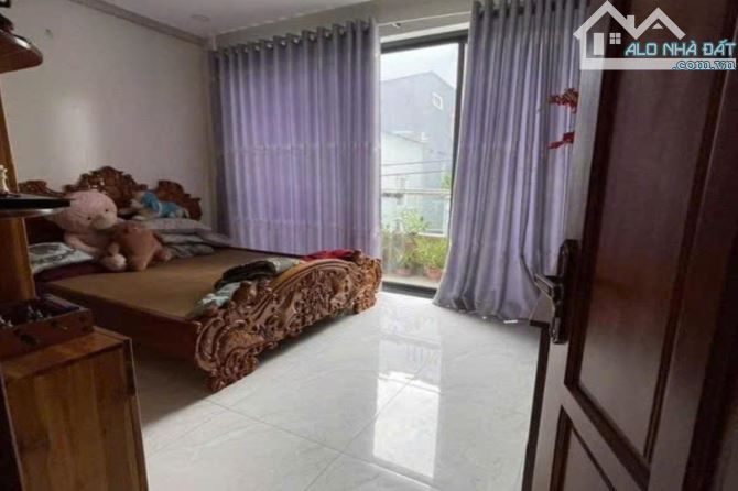 Bán nhà hẻm xe hơi, Nguyễn Minh Châu, Tân Phú, 53.8 m² (4.5m x 12m) - Giá 7.99 tỷ TL - 3