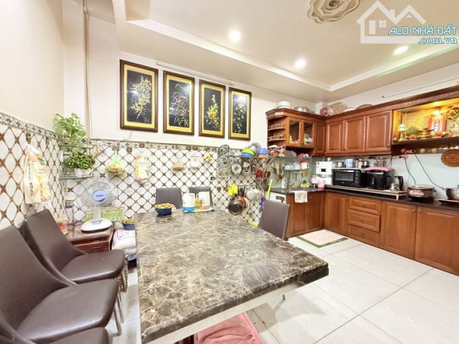 Gấp, cần bán nhà hẻm ô tô cát MT Cộng Hòa, đối diện Eotwn ,54m2, 1tr2l, 11ty3 - 3