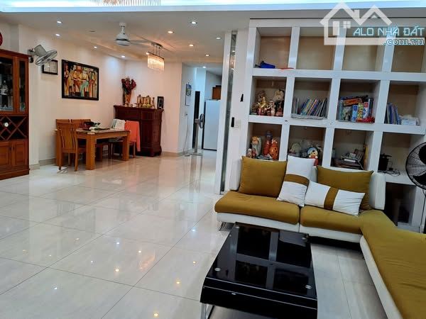 Bán căn nhà mặt tiền đường Bạch Đằng ngang 7,3m - 3