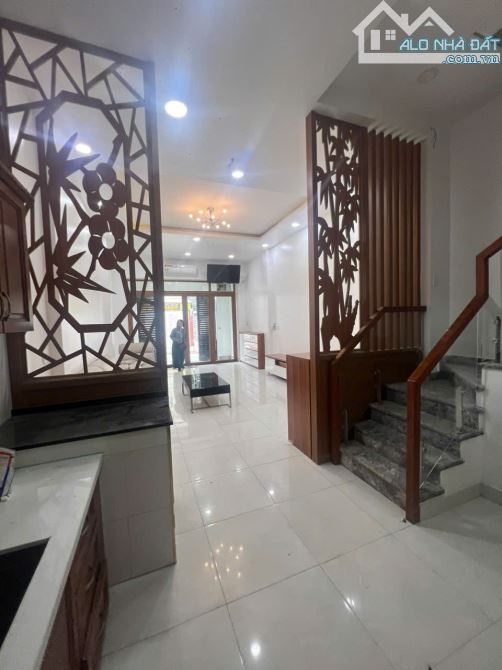 BÁN GẤP GIẢM GIÁ TỐT nhà đường 45 phường Tân Quy. Nhà đẹp, 5 tầng vị trí trung tâm Quận 7 - 3