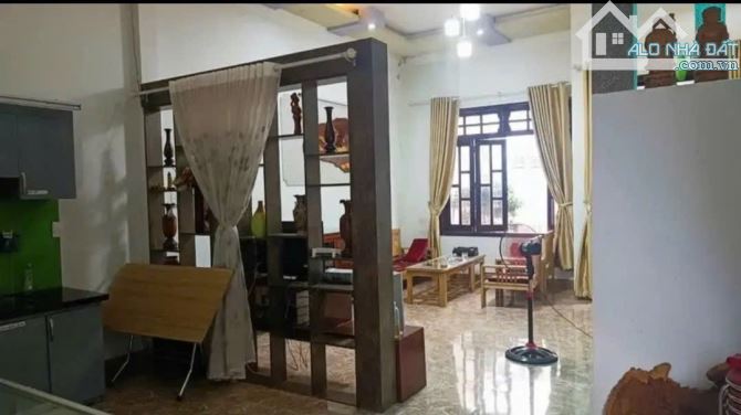 Nhà mê lửng góc 2 mặt tiền hẻm 112 Nguyễn Tri Phương, phường Buôn Ma Thuột( phường Thành C - 3