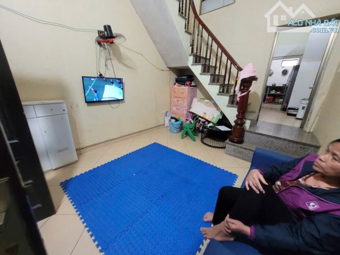 Nhà 2Tầng, dt 39m². Tổ 11 trong đê Yên Nghĩa-Hà Đông, ngay chợ tổ 11 kinh doanh sầm uất. - 3