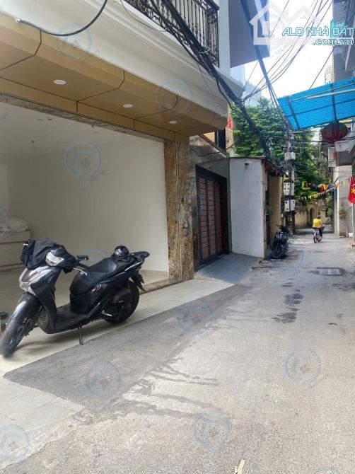 Bán nhà Trích Sài 100m2 x 9T, Lô Góc, View Hồ 41 tỷ cho thuê 135 tr/tháng - 3