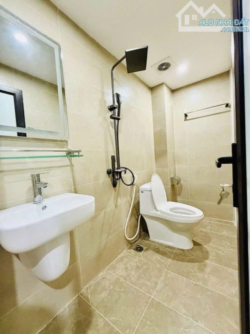 BẠCH MAI - Nhà mới ở luôn - thoáng sáng - ngõ ba gác thông - gần phố - 38m - CHỈ NHỈNH 7Ỷ - 3