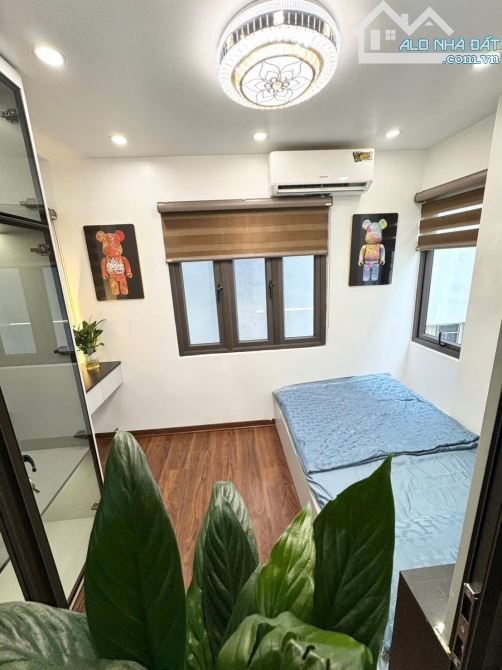 bán nhà Khâm Thiên - Đống Đa Dt: 16m x 5T G.iá: 3,88tỷ - 3