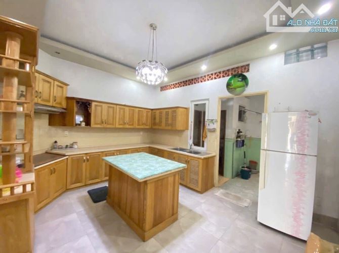Nhà 1trệt 1Lầu Đẹp khu dân cư P. Tân Hiệp   - Diện tích 4,9M x 29M= 141m2 - Sổ riêng thổ c - 3