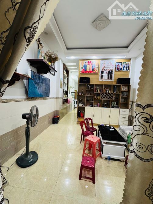 Bán Nhà🏘️ 4 tầng - Nguyễn Văn Sang - hẻm 5m - Quận TÂN PHÚ. 💥Gần 60m2 nhỉnh nhẹ 8❌tỷ. Vị - 3