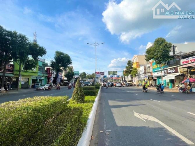 BÁN NHÀ MẶT TIỀN ĐƯỜNG 3/2 GẦN TRƯỜNG ĐẠI HỌC CẦN THƠ - 3