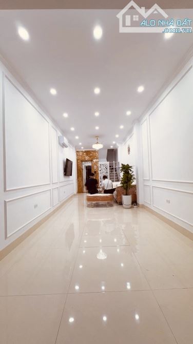 NHÀ ĐẸP-CHÍNH CHỦ-P ĐỘI CẤN.DT 33,5m2 . GIÁ CHỈ 10.X TỶ DUY NHẤT - 3