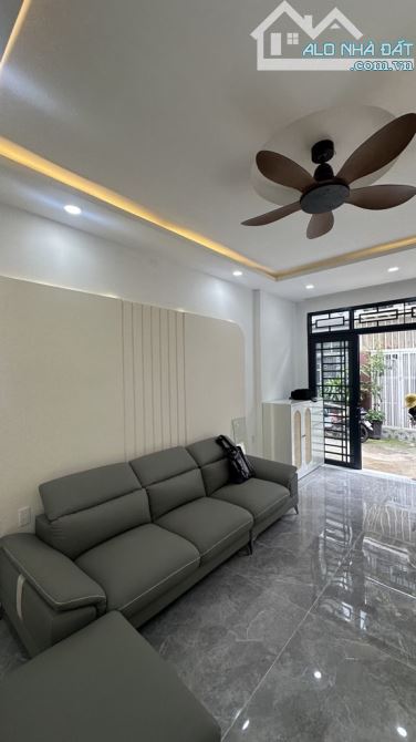 KHU 38HEC ,TTN Q12 ,4×13 ,2 TẦNG ,XE HƠI TỚI NHÀ ,4TY990 - 1