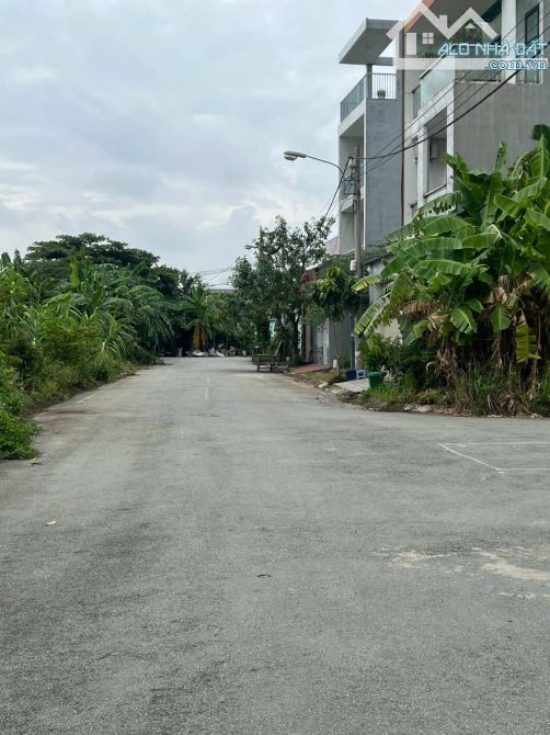 64m2 - shr - đường nhựa nội bộ 10m - ngang 4 - 4.6 tỉ - bưng ông thoàn - 3
