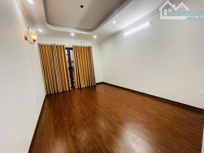 BÁN NHÀ HÀO NAM – 70M² – 6 TẦNG – FULL NỘI THẤT – GIÁ 7.85 TỶ - 3