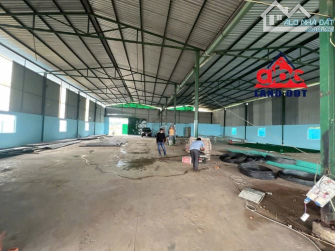 Cho thuê xưởng 2400m2 An Phước - Long Thành. Đồng Nai. Giá Chỉ : 60triệu/1 Tháng - 3