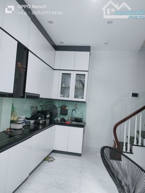 RẺ NHẤT TẦM GIÁ 6,4 TỶ , BẠCH MAI , 32M² x 5T MỚI TINH , Ở NGAY , ĐỐI DIỆN CHỢ MƠ - 3