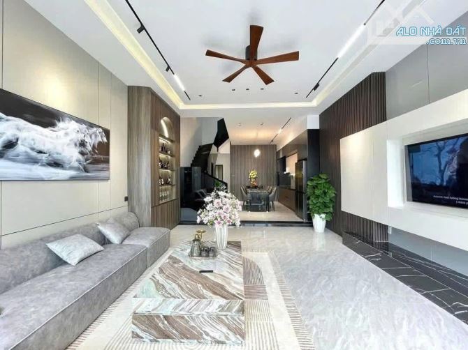 🏠 BÁN NHÀ 3 LẦU HẺM TRUNG LANG – P.12, TÂN BÌNH – 5PN – 5,6 TỶ TL - 3