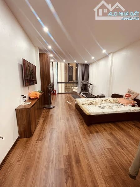 NHÀ ĐẸP LONG LANH - 6 TẦNG THANG MÁY - OTO CÁCH NHÀ 20M - TT BA ĐÌNH - 10.6 TỶ - 3