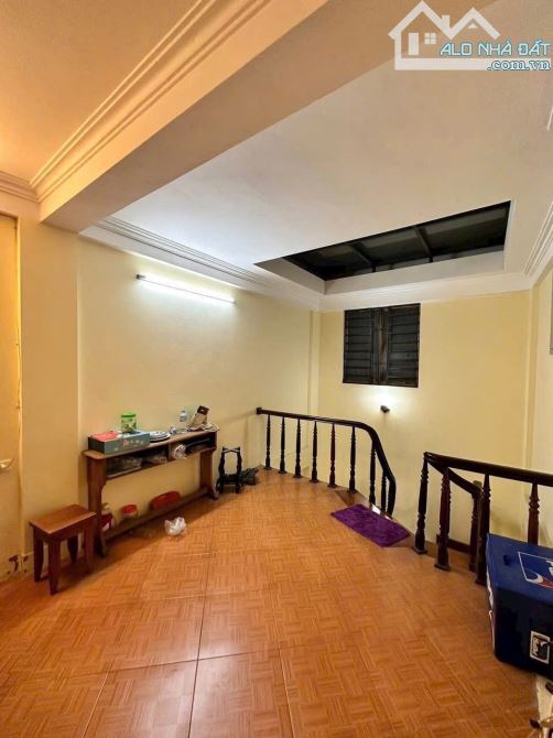 Nhà An Dương Vương – Ô tô tránh – Gara ô tô đỗ trong nhà - 3