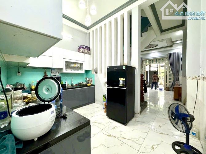 6 Tỷ 15 - THỐNG NHẤT - XE HƠI ĐẬU CỬA - 4 TẦNG - 5PN - VÀO Ở NGAY -  6 T.Ỷ 45 TL - 3