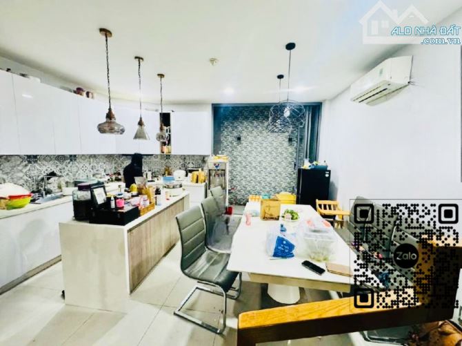 Mặt tiền Chợ Da Sà - Khu Tên Lửa - 5x18m - 4 tầng - 5PN - Hồ bơi - Dòng tiền 20 triệu - 3