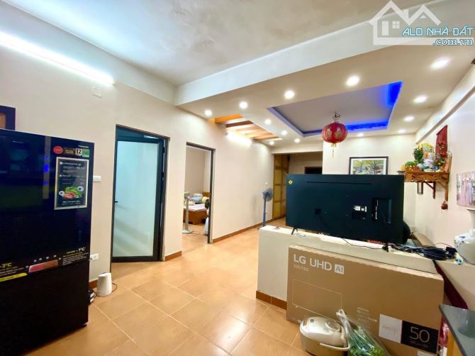 CỰC HIẾM, GIÁ TỐT, CĂN CHUNG CƯ TÒA B10B KĐT NAM TRUNG YÊN, DT 70M, GIÁ BÁN 4,9 TỶ - 3