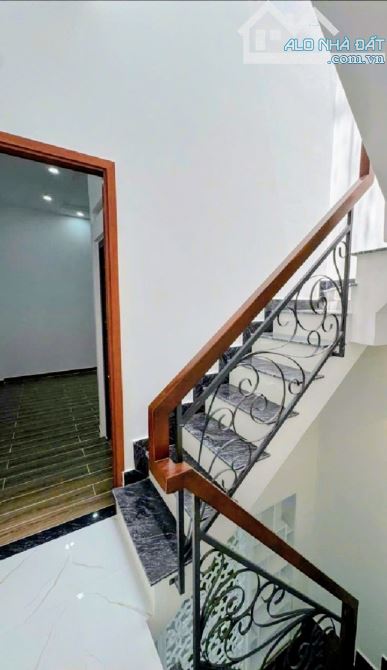NHÀ MỚI Ở NGAY! trên đường ĐẶNG CHẤT Quận 8 Ngang 3,6mx14,5m Nở hậu 4Tầng Nhỉnh 6 Tỷ TL - 3