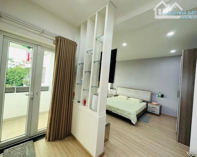 SIÊU BIỆT THỰ HOÀNG HOA THÁM, BÌNH THẠNH: Hẻm Ô tô, DT 158m², 3 Tầng, Nở Hậu, Chỉ 23 Tỷ! - 3