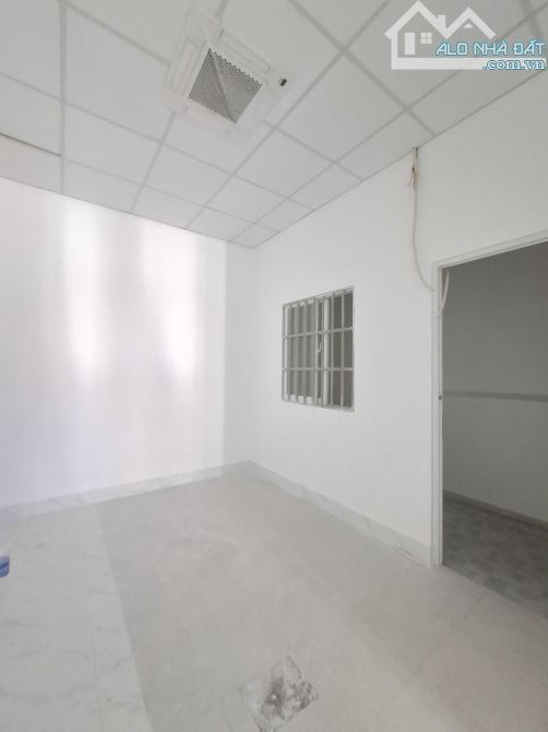 🏡💥 NHÀ 2 TẦNG – HẺM XE HƠI TRÁNH – DT 79M² (4.3M x 18M) – LÊ TRỌNG TẤN, TÂN PHÚ – CHỈ 10 - 3