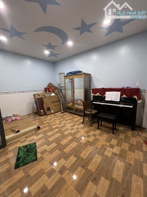 🏡NHÀ 3 TẦNG NGANG 5.7M, 180M ĐƯỜNG PHAN ĐẠT ĐỨC CẠNH CHỢ, GIÁO XỨ LONG THẠNH MỸ CHỈ 11.3 - 3